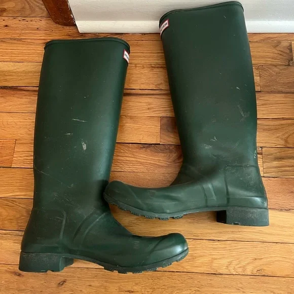 Hunter Green Rain Boots - Picture 3 of 3